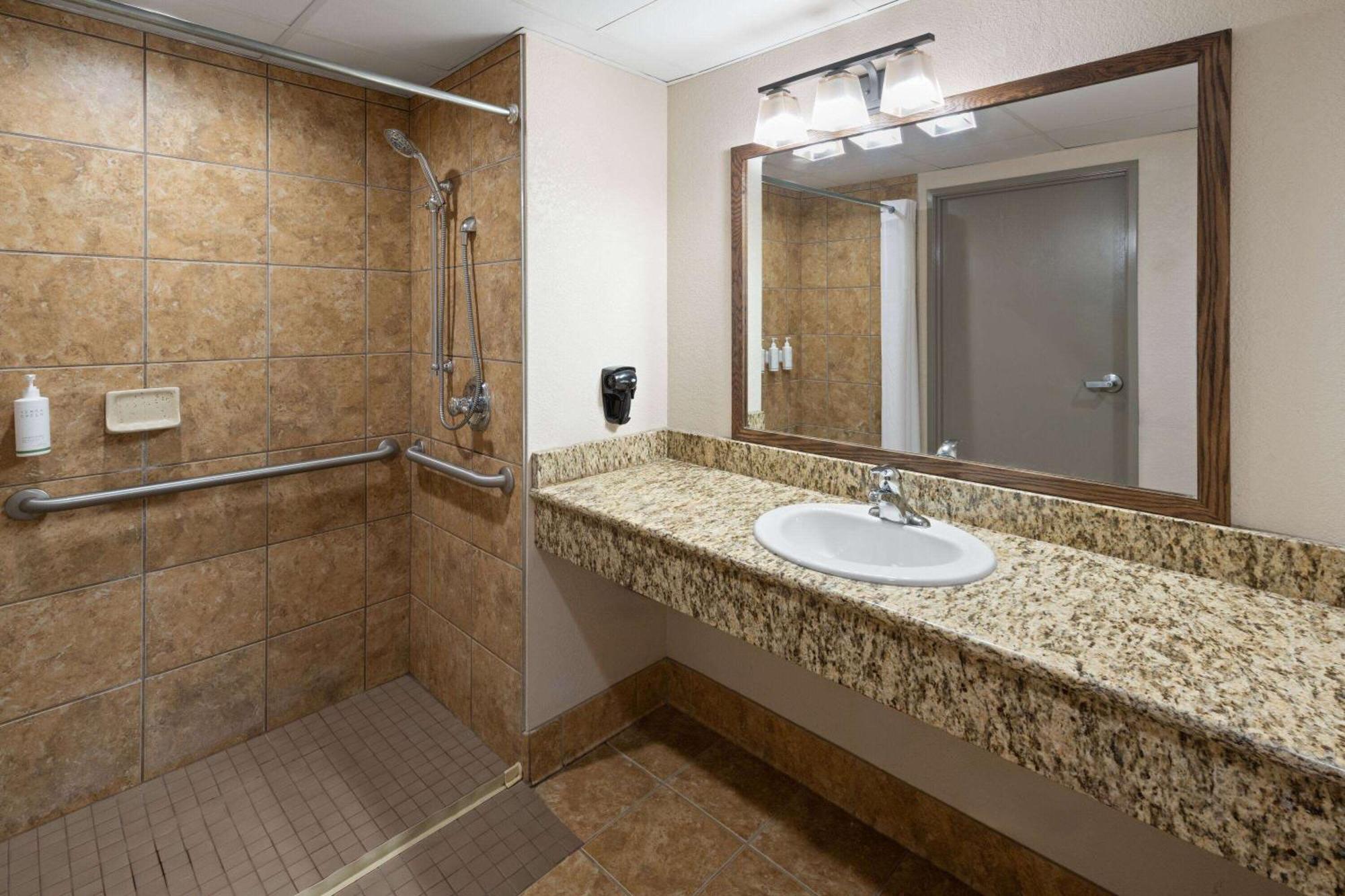 Days Inn & Suites By Wyndham Bozeman Eksteriør billede